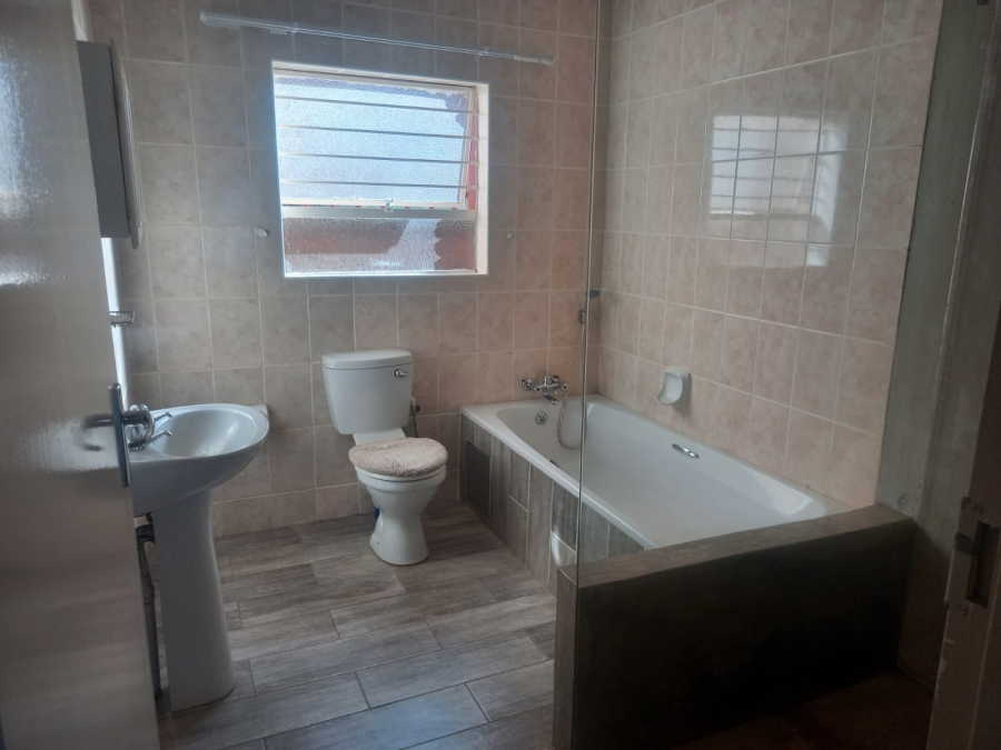 4 Bedroom Property for Sale in Protea Park North West